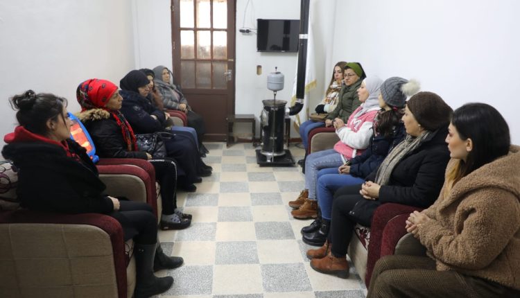 تاثير العادات والتقاليد على المرأة